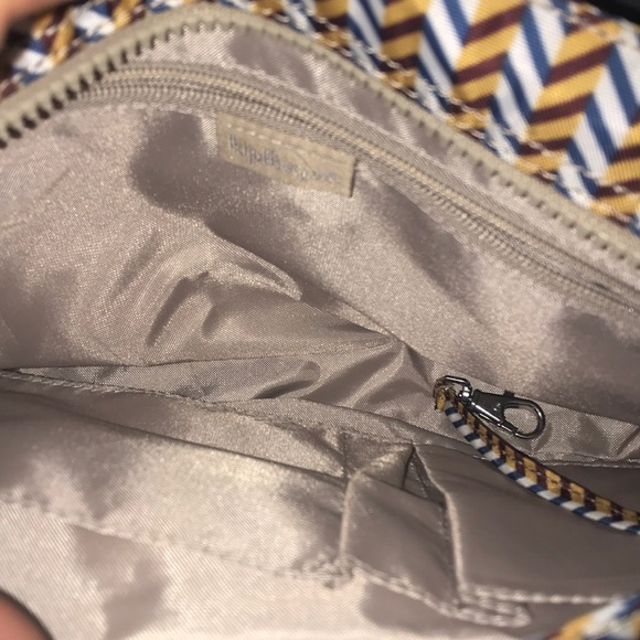 Cute patterned hand bag - Picture 2 of 3